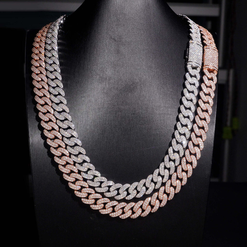 Pavé Miami Cuban Link Chain